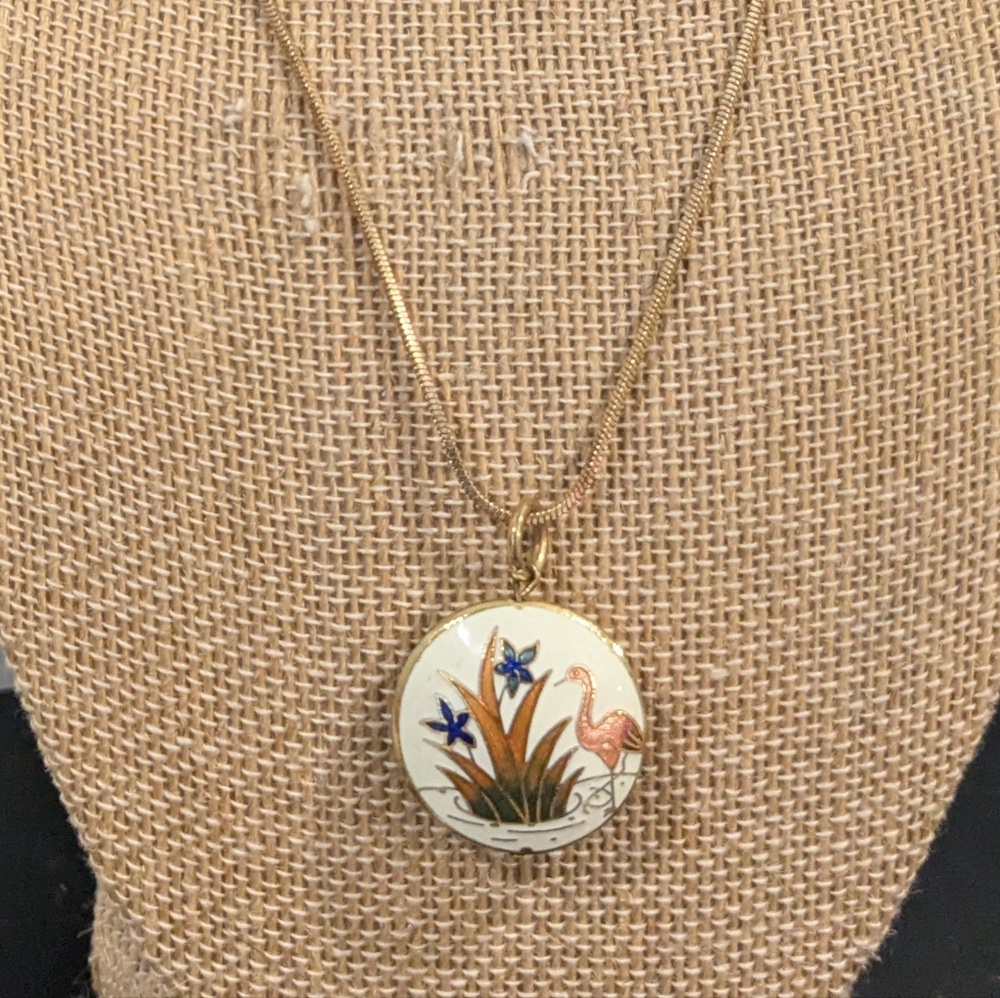 Elegant Gold and Cloissene Butterfly Pendant Necklace - Picture 5 of 6